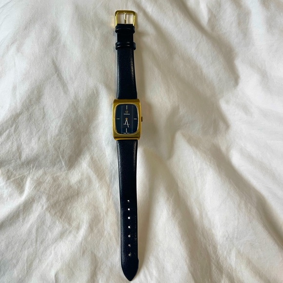 Vintage Omega Rectangular Tank Watch - Picture 6 of 6